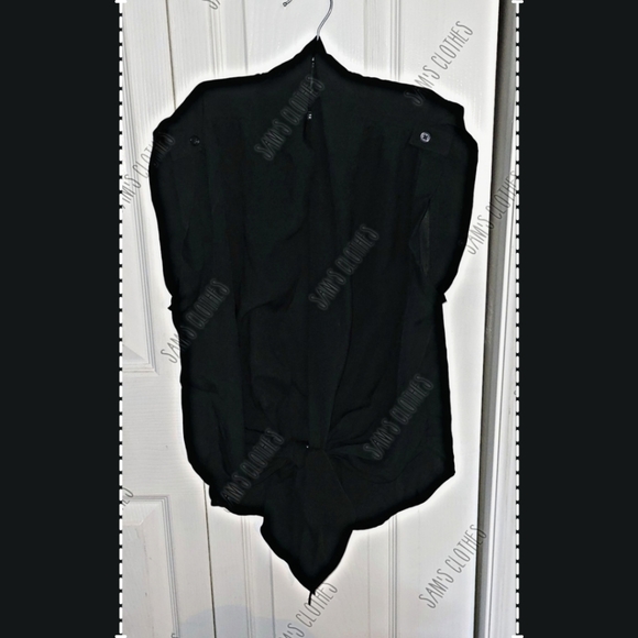 Candie's shirt {Black} Size M - Picture 2 of 3